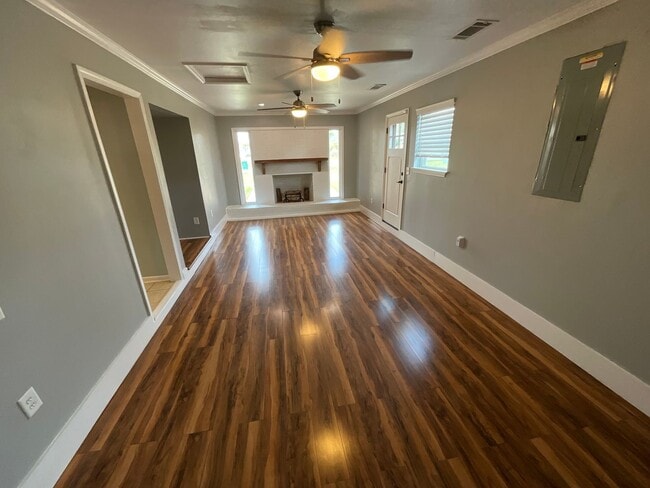 4900 Davis Dr in Marianna, FL - Building Photo - Building Photo