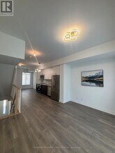 11 Spruce Pnes Cres in Toronto, ON - Building Photo - Building Photo