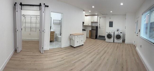 property at 2796 Entrada Cir