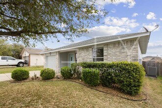 505 Shale Dr in Jarrell, TX - Building Photo - Building Photo