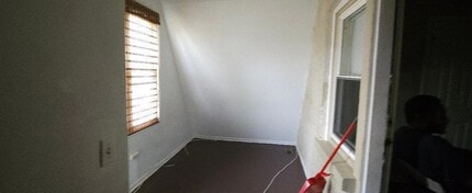 548 E 89th St, Unit 2 in Chicago, IL - Building Photo - Building Photo