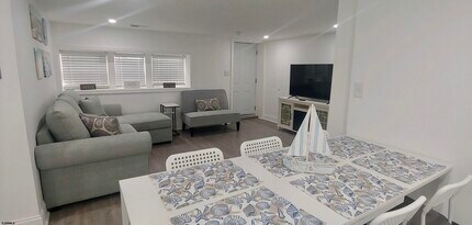 3 S Richards Ave-Unit -1  1st FLR in Ventnor City, NJ - Building Photo - Building Photo