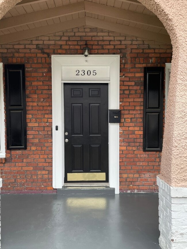 2305 4th Ave in Richmond, VA - Building Photo - Building Photo