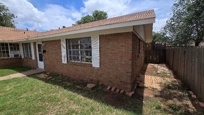 1937 66th St in Lubbock, TX - Building Photo - Building Photo