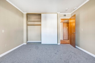 Lodi Commons Senior Living in Lodi, CA - Building Photo - Interior Photo