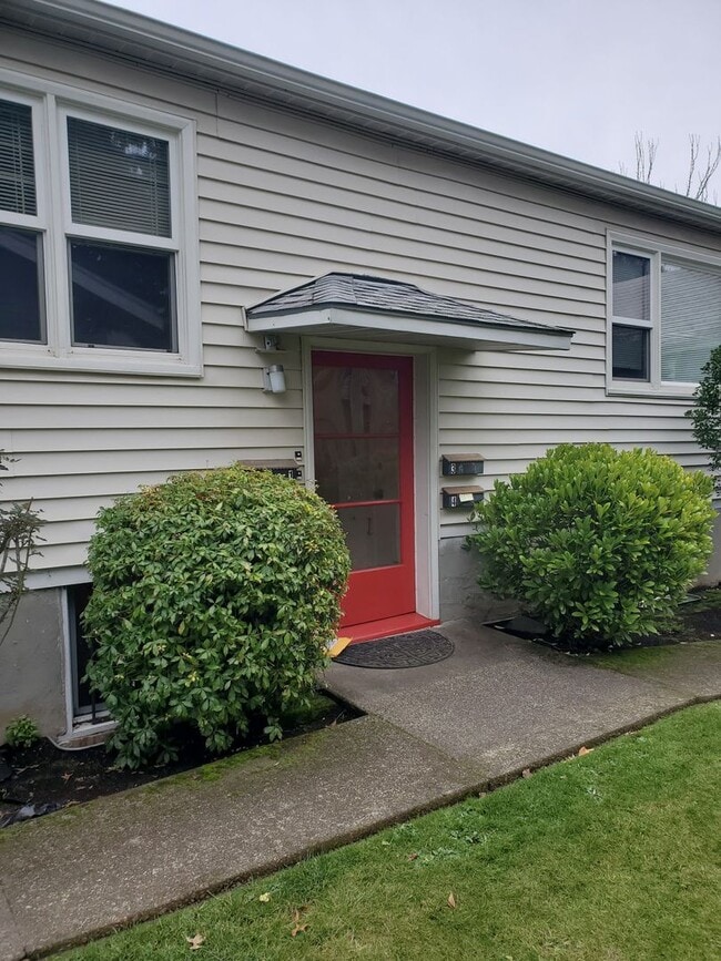 property at 1416 SE Duke St