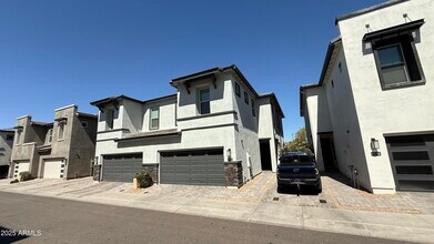 4332 E Berkeley Rd in Phoenix, AZ - Building Photo - Building Photo
