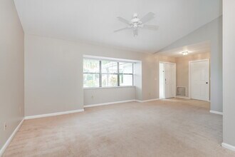 14465 Larkspur Ln in Wellington, FL - Building Photo - Building Photo