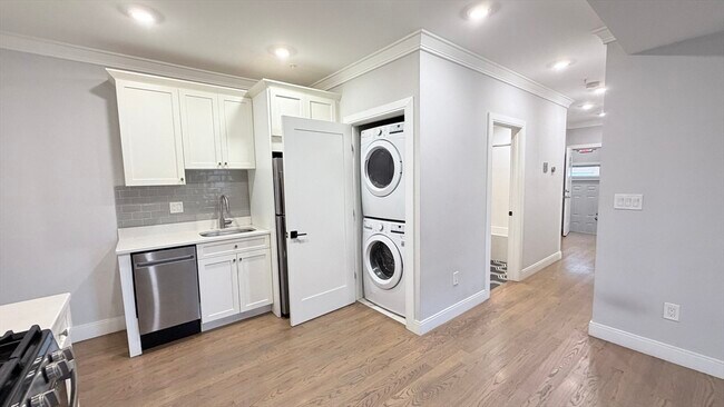 93 George St in Boston, MA - Building Photo - Building Photo