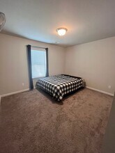1220 Hawthorne Tr in East Point, GA - Building Photo - Building Photo