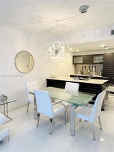 200 S Biscayne Blvd, Unit 4314 in Miami, FL - Foto de edificio - Building Photo