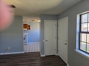 1414 E O St, Unit 3 in Russellville, AR - Foto de edificio - Building Photo