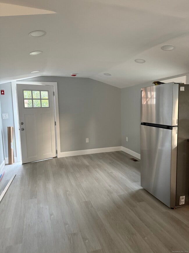 465 James Farm Rd in Stratford, CT - Building Photo - Building Photo