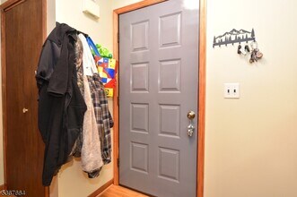 2 Davos Dr E in Vernon, NJ - Building Photo - Building Photo