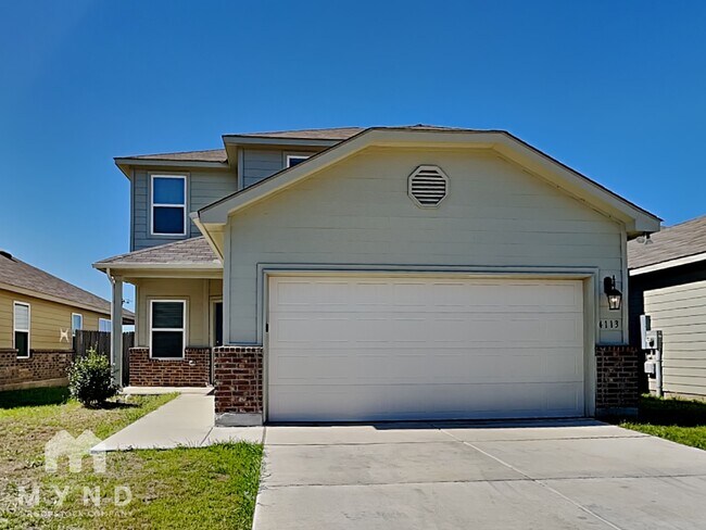 4113 Asher Alley in Saint Hedwig, TX - Foto de edificio - Building Photo