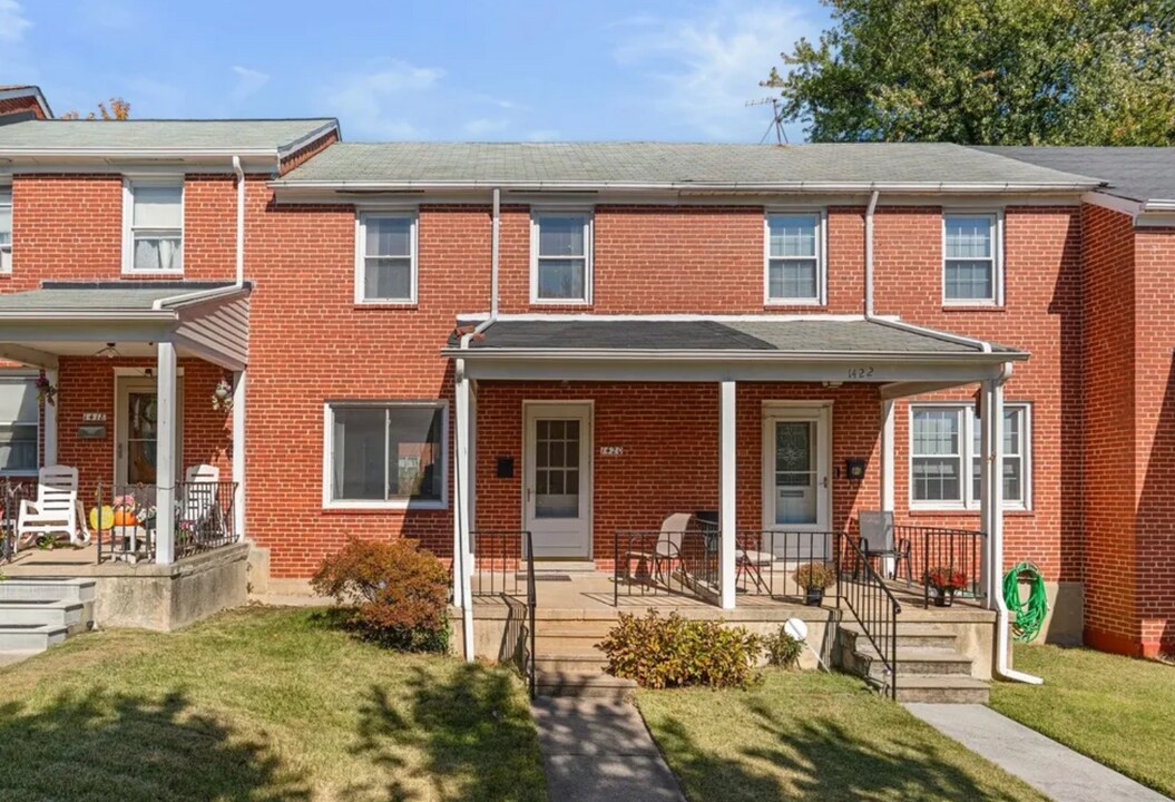 1420 Cedarcroft Rd in Baltimore, MD - Foto de edificio