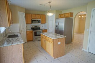 10427 River Bream Dr in Riverview, FL - Building Photo - Building Photo