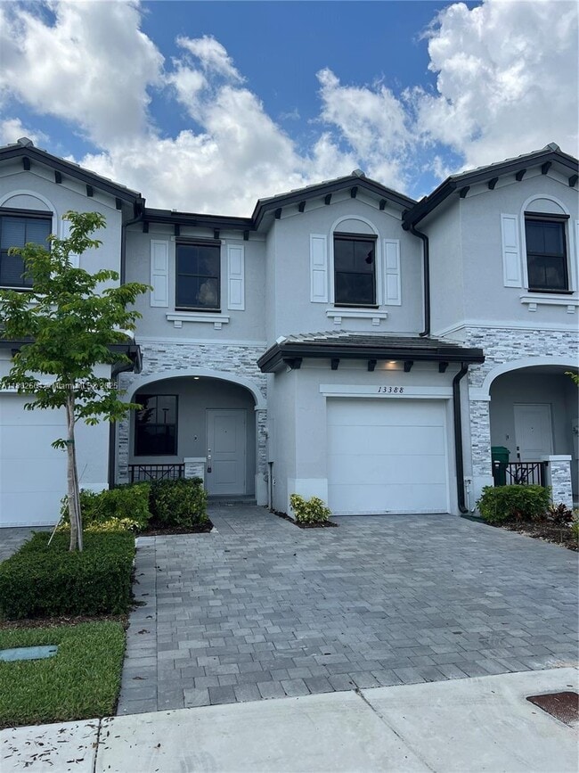 13388 SW 286th St in Homestead, FL - Building Photo - Building Photo