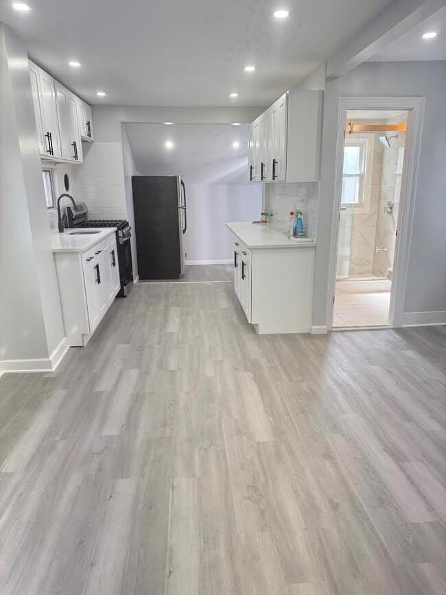 property at 80-46-80162 162nd St