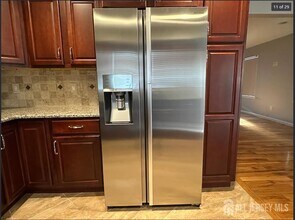 135 Longfellow St in Carteret, NJ - Building Photo - Building Photo