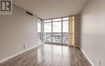 28 Harrison Garden Blvd in Toronto, ON - Building Photo - Building Photo