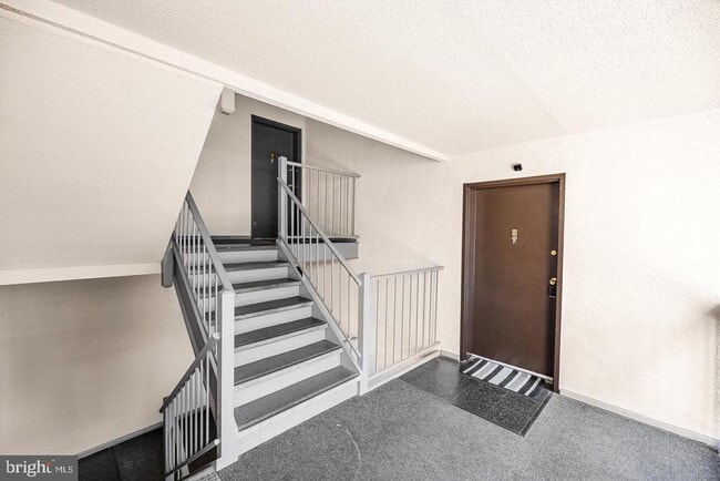 property at 3808 Laramie Pl