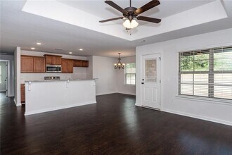 105 Lion Dr N in Gravette, AR - Foto de edificio - Building Photo