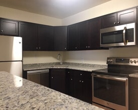 Carriage House in Hackensack, NJ - Building Photo - Building Photo