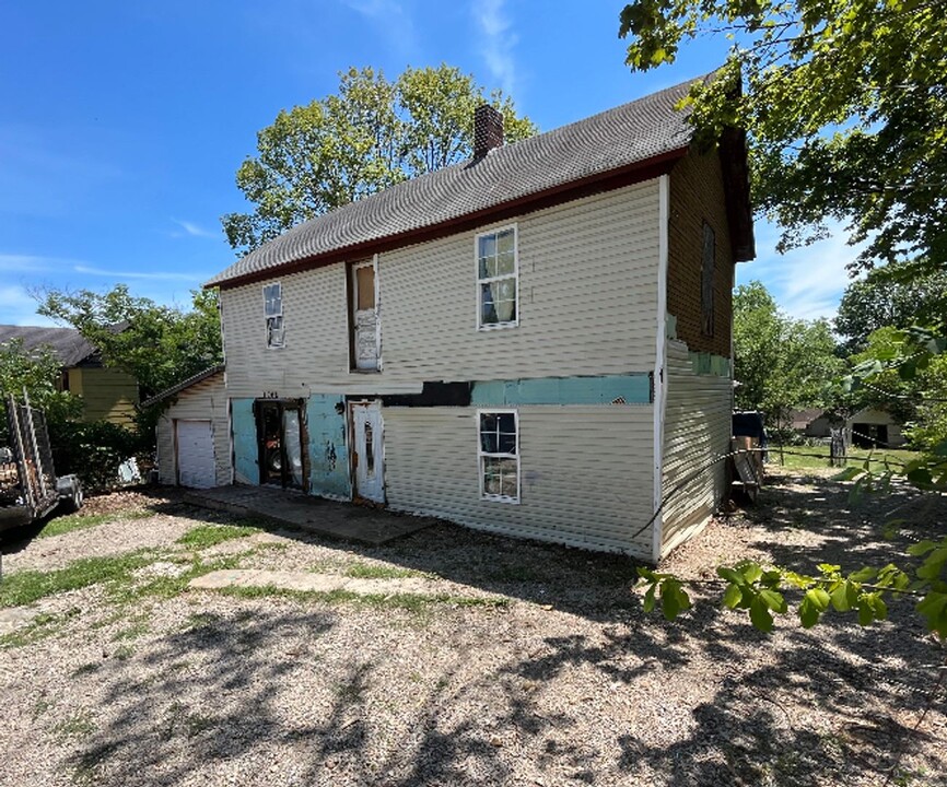 208 9th St in Leadwood, MO - Building Photo