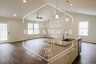 4819 McCloud Rd in Knoxville, TN - Building Photo - Building Photo