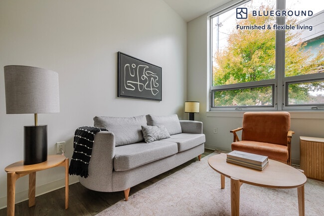 property at 5 Glassworks Ave