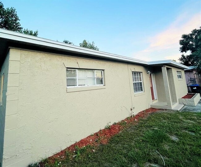 property at 1611 Pontiac Ct