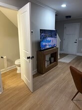 2006 Linda Jones Ave, Unit 3 in Greensboro, NC - Building Photo - Building Photo