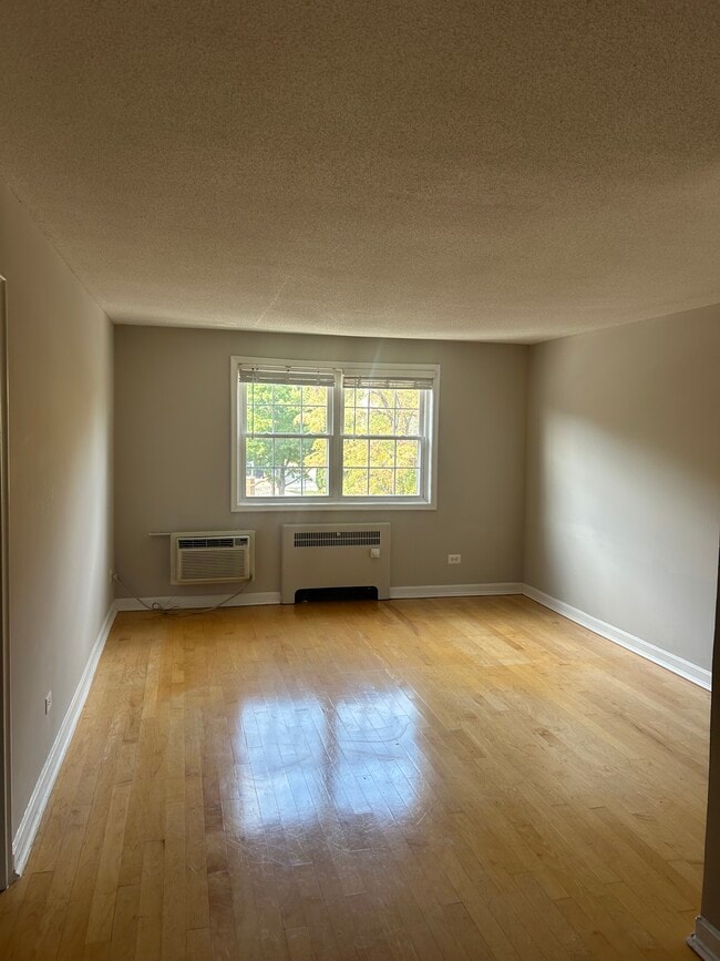 4354 N Pershing Dr, Unit 2 in Arlington, VA - Building Photo - Building Photo
