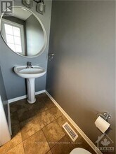 303 Tabaret St in Ottawa, ON - Building Photo - Building Photo