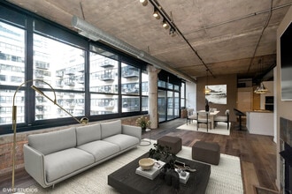 130 S Canal St in Chicago, IL - Building Photo - Building Photo