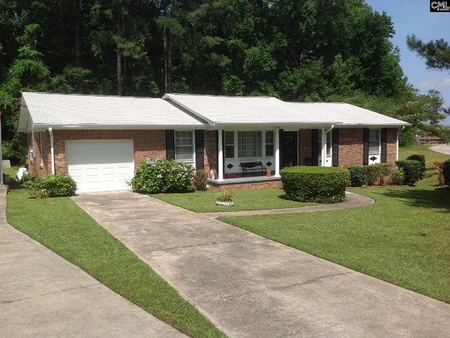 612 Piney Woods Rd in Columbia, SC - Foto de edificio - Building Photo