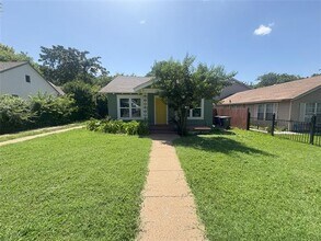 1227 S Oak Cliff Blvd in Dallas, TX - Building Photo - Building Photo