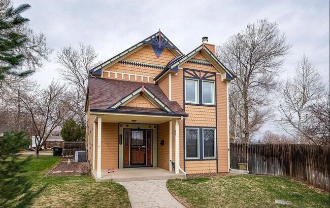 property at 1601 S Franklin St