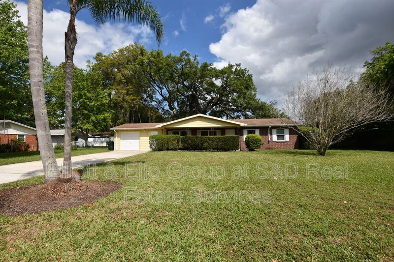 1424 Phyllis St in Lakeland, FL - Building Photo