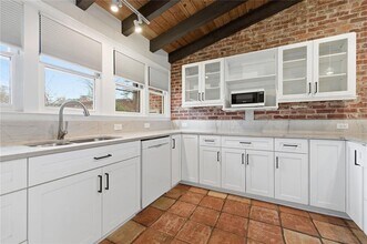 3302 Wynn Dr in Avondale Estates, GA - Building Photo - Building Photo