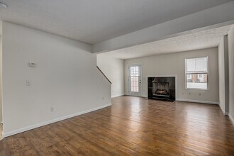 Athens in Loveland, OH - Foto de edificio - Building Photo