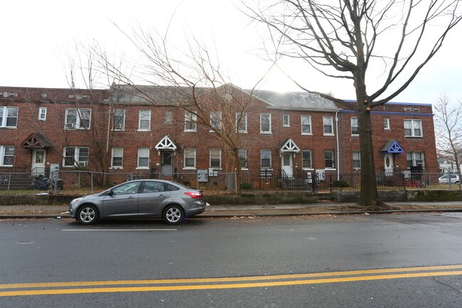 1703-1705 W Virginia Ave NE in Washington, DC - Building Photo - Building Photo