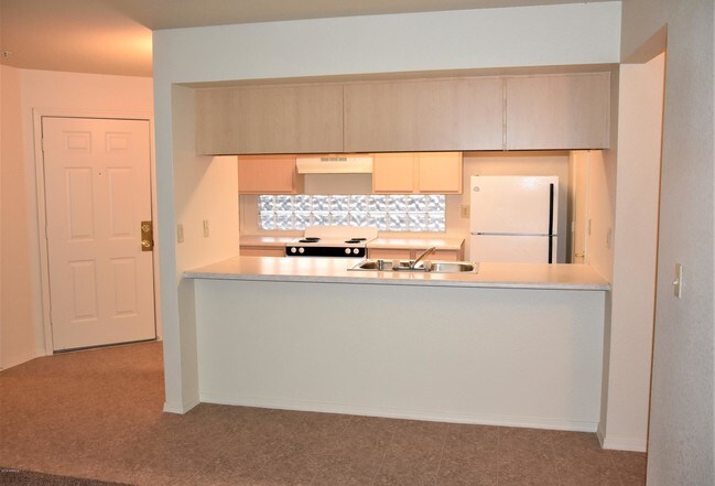 16033 N 25th St-Unit -6 in Phoenix, AZ - Building Photo - Building Photo