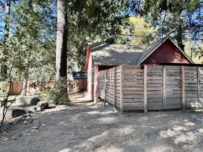 54120 Pine Crest Ave in Idyllwild, CA - Building Photo - Building Photo