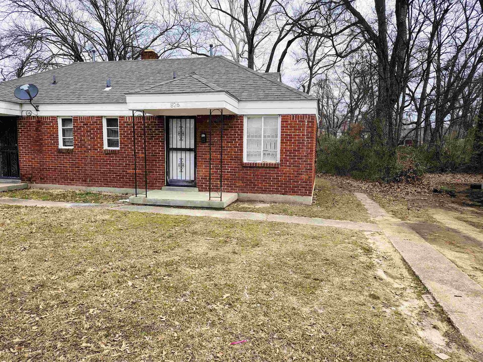 826 N Dunlap St in Memphis, TN - Building Photo