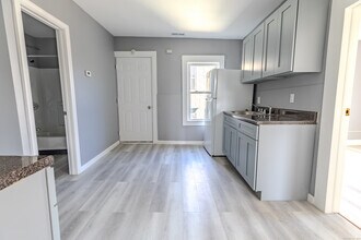 247 Washington St in New Britain, CT - Building Photo - Building Photo