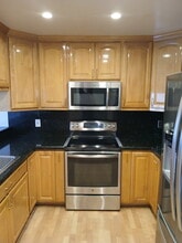 7225 Navajo Rd, Unit 229 in San Diego, CA - Building Photo - Building Photo
