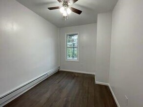 38 Jewett Ave in Jersey City, NJ - Building Photo - Building Photo