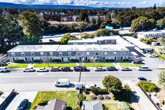 Colony House Apartments in Mountain View, CA - Building Photo - Other